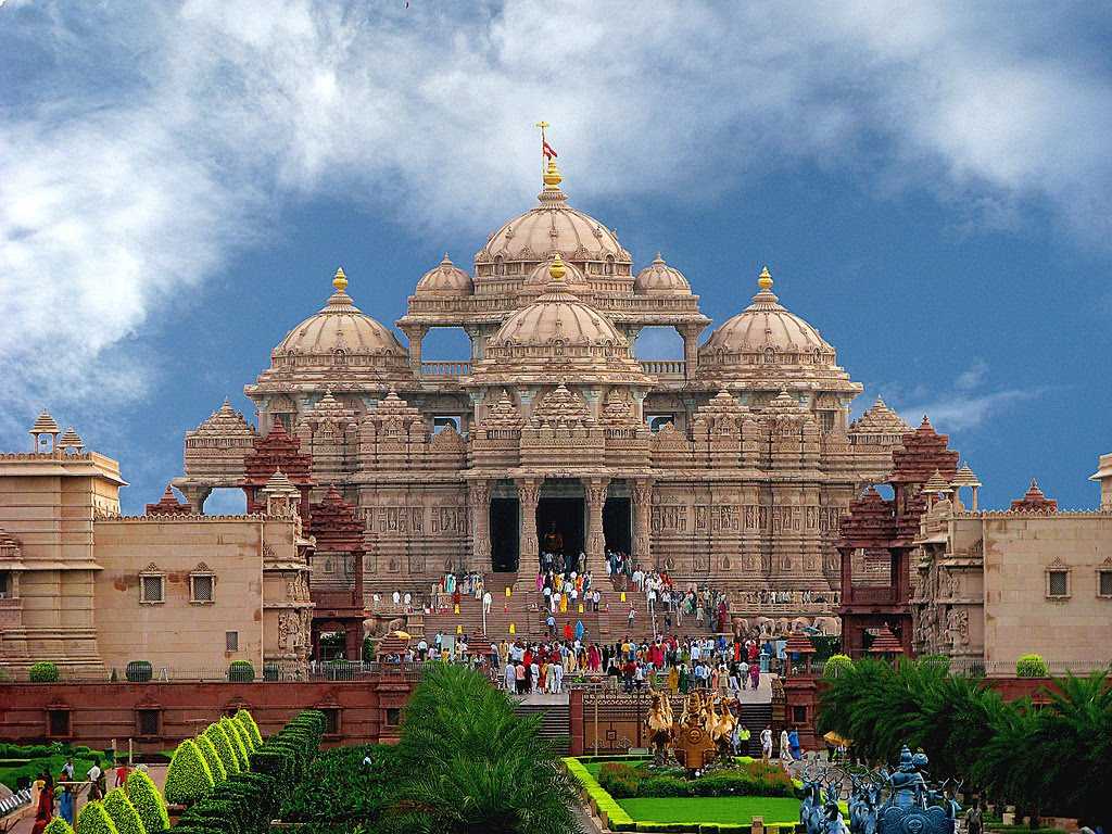 Packers and Movers in Gandhinagar